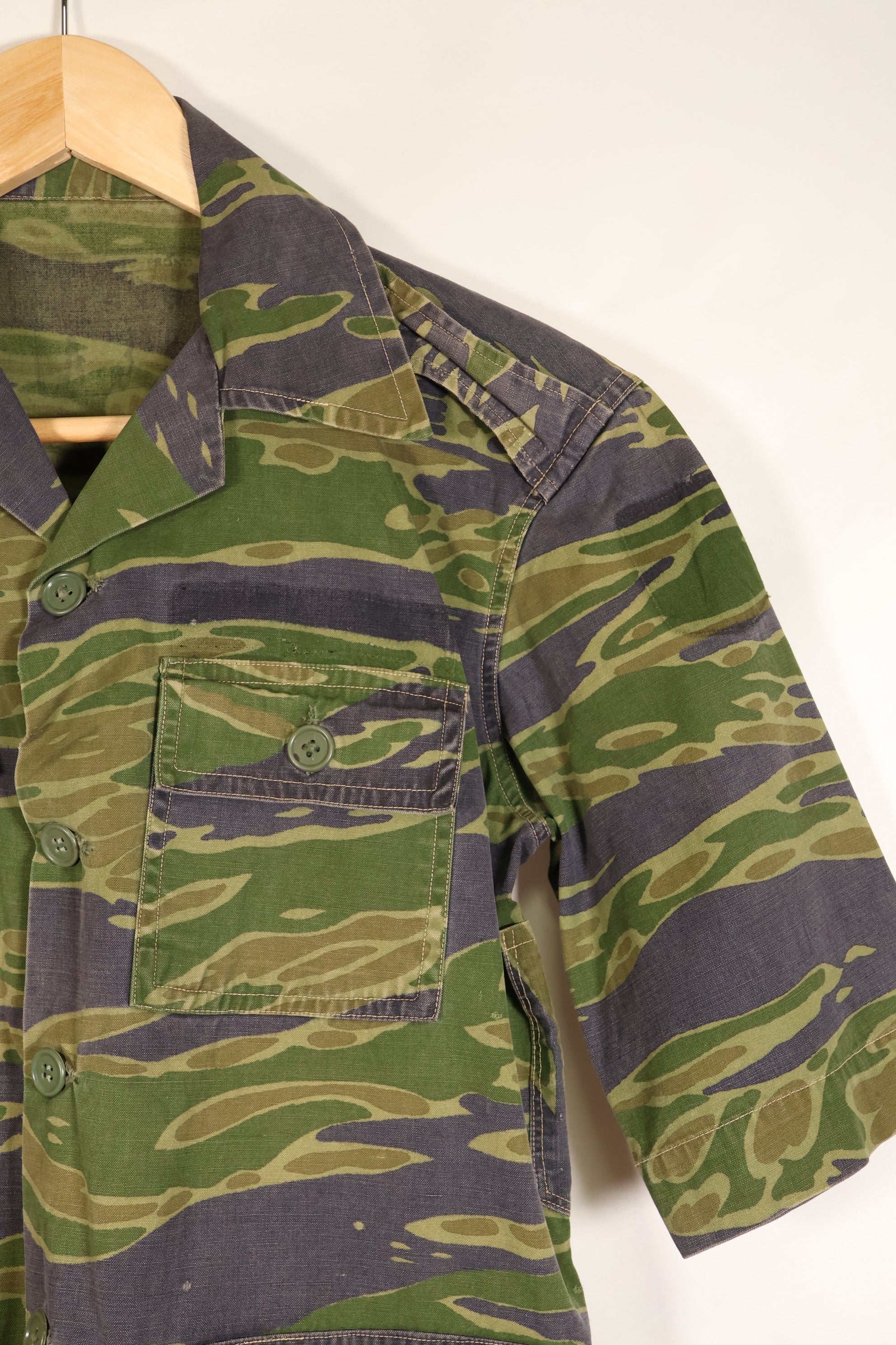 Authentic Fabric, Postwar Sewn, South Vietnamese Marine Corps (VNMC), 5th Pattern, Tiger Stripe Shirt, Used