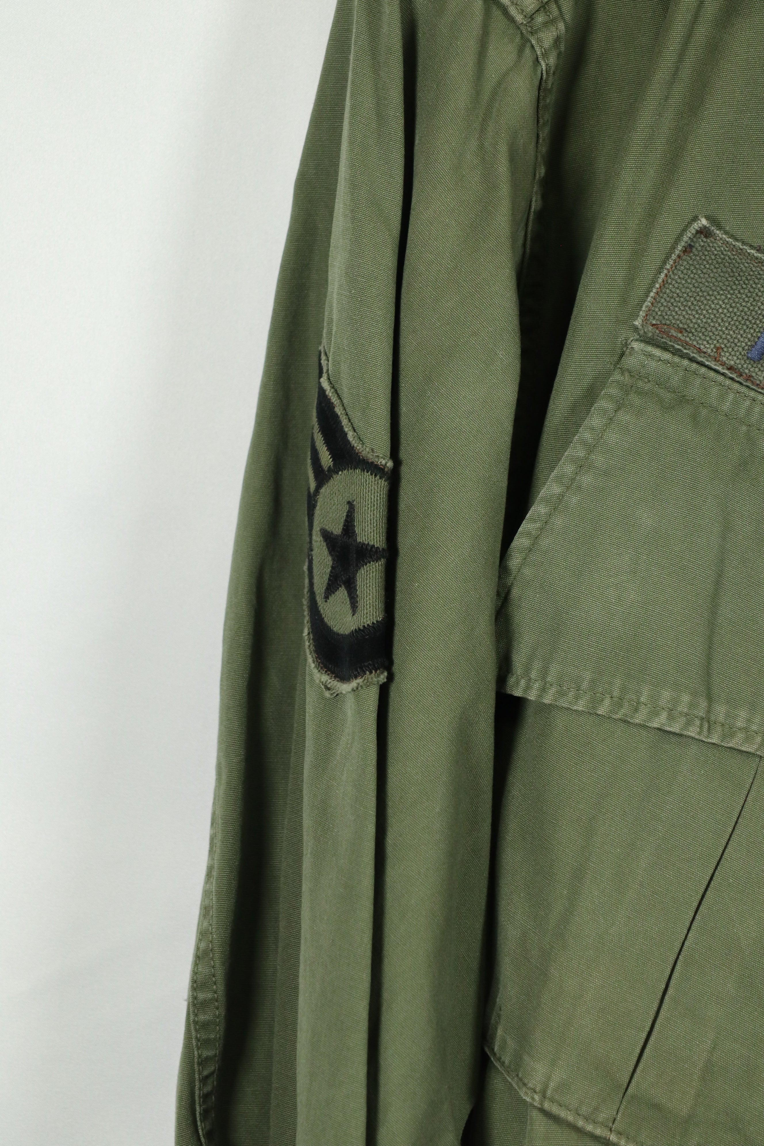 Real 2nd Model Jungle Fatigue Jacket SMALL-REGULAR with USAF patch, retrofitted.