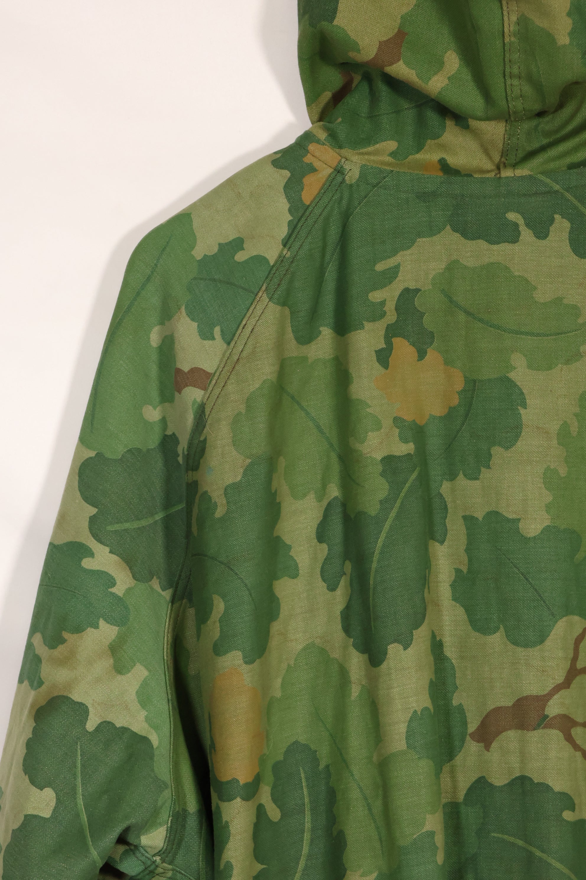 Old replica US Marine Corps Mitchell camouflage reversible hoodie, used.