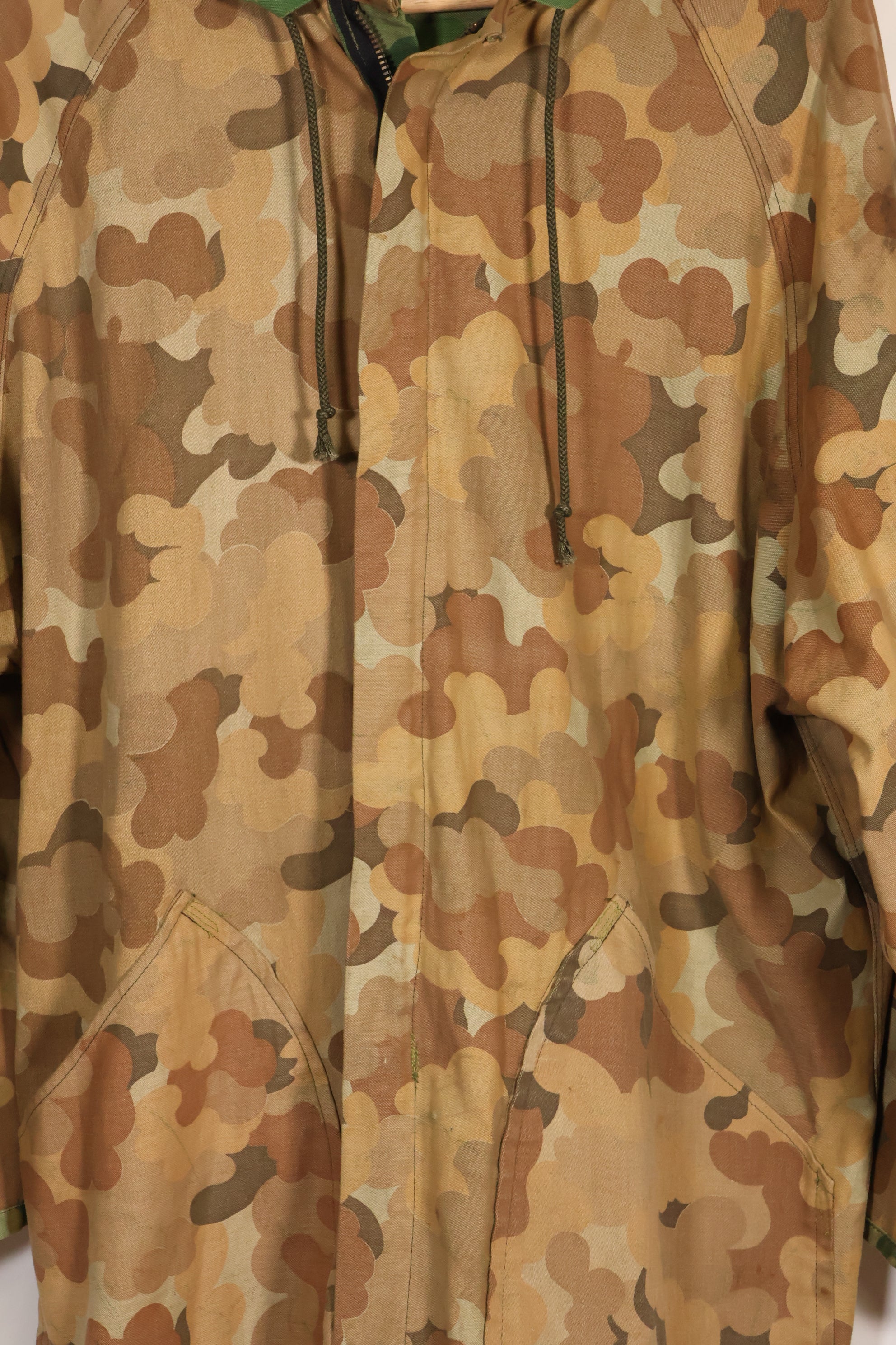 Old replica US Marine Corps Mitchell camouflage reversible hoodie, used.