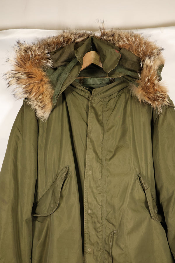 Early 1950s M51 Field Parka with fishtail wool pile liner, used.