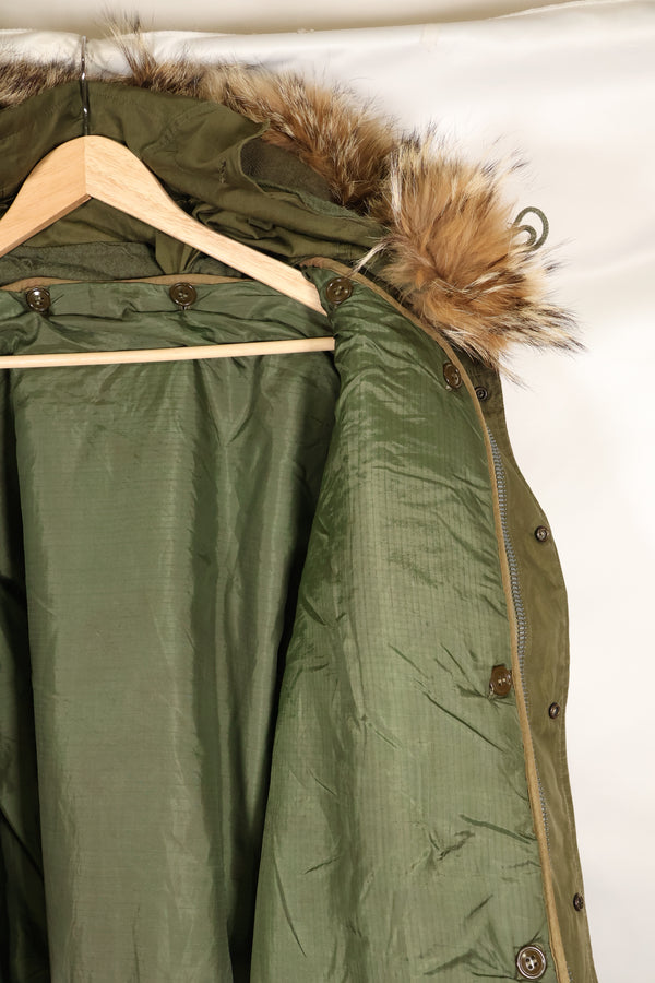 Early 1950s M51 Field Parka with fishtail wool pile liner, used.