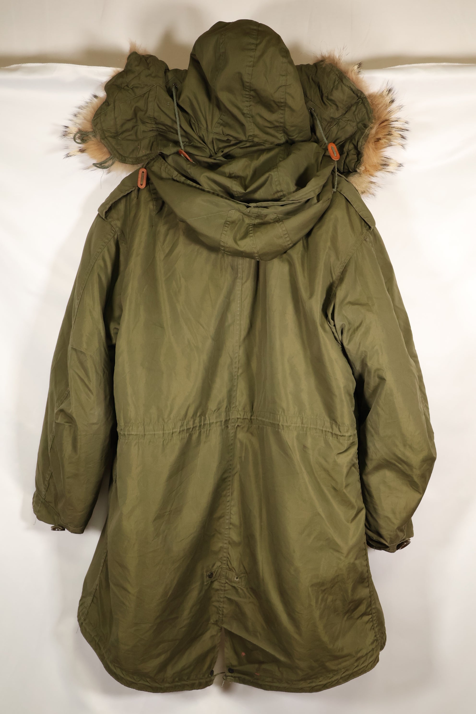 Early 1950s M51 Field Parka with fishtail wool pile liner, used.