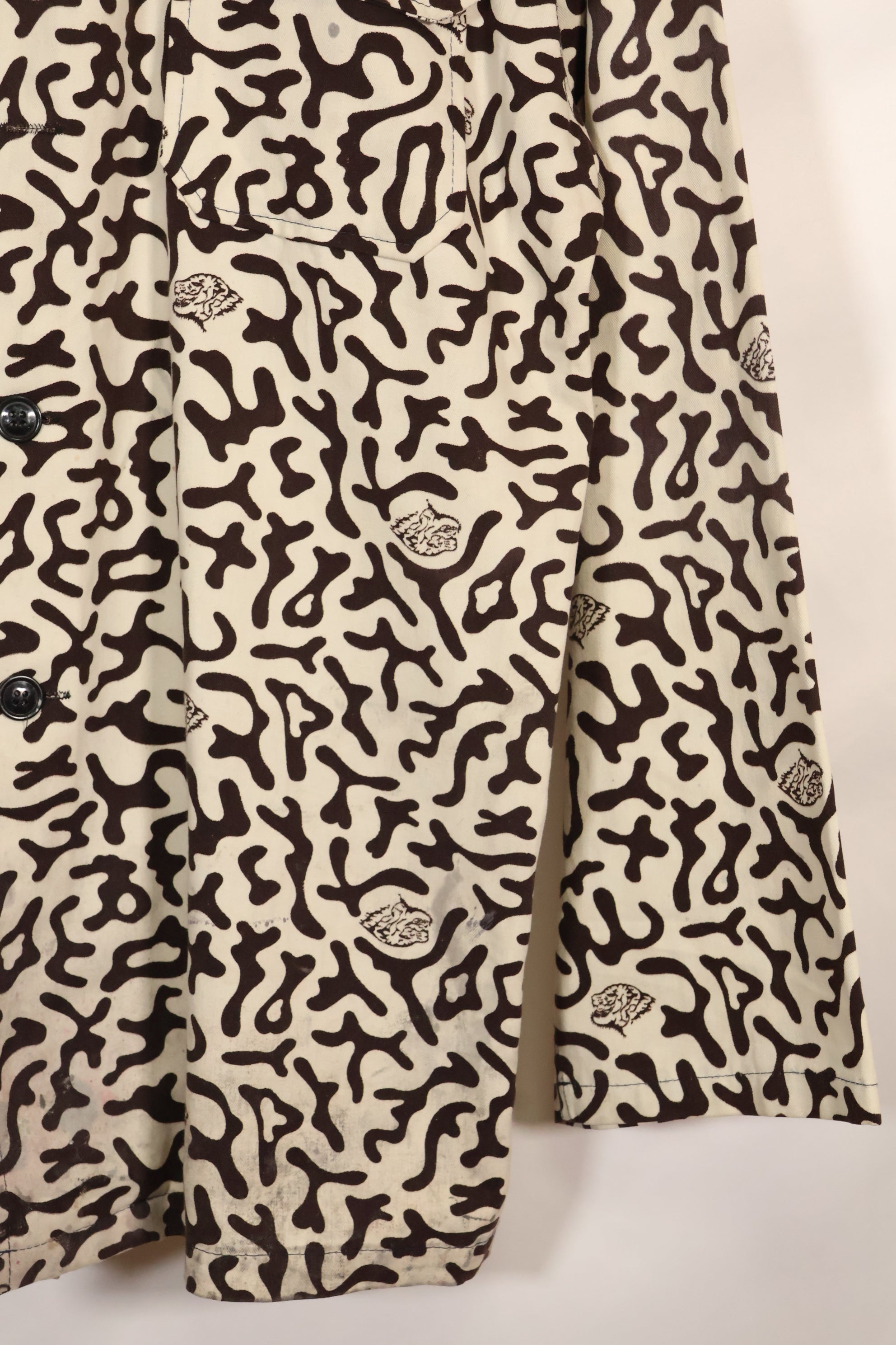 1980's Korean student camouflage clothing Hangul camouflage shirt, almost unused A