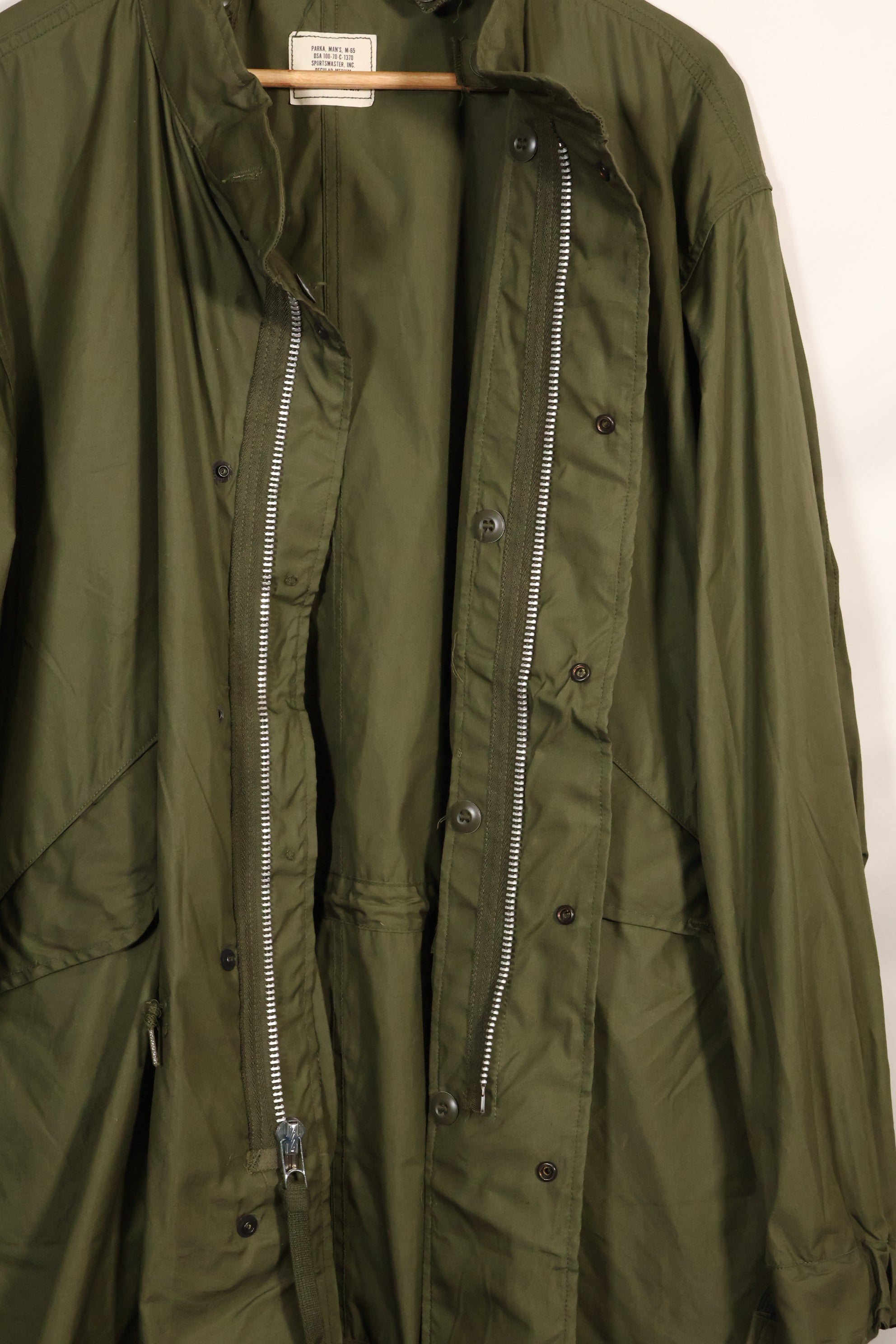 1970 Contract M-R Deadstock US Army M65 Field Parka, aluminum zipper, long term storage.