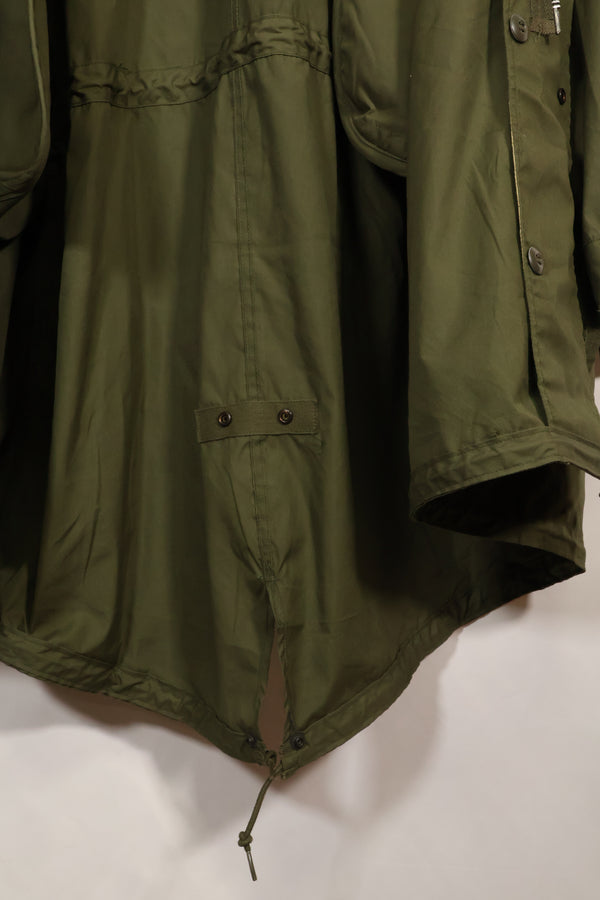 1970 Contract M-R Deadstock US Army M65 Field Parka, aluminum zipper, long term storage.