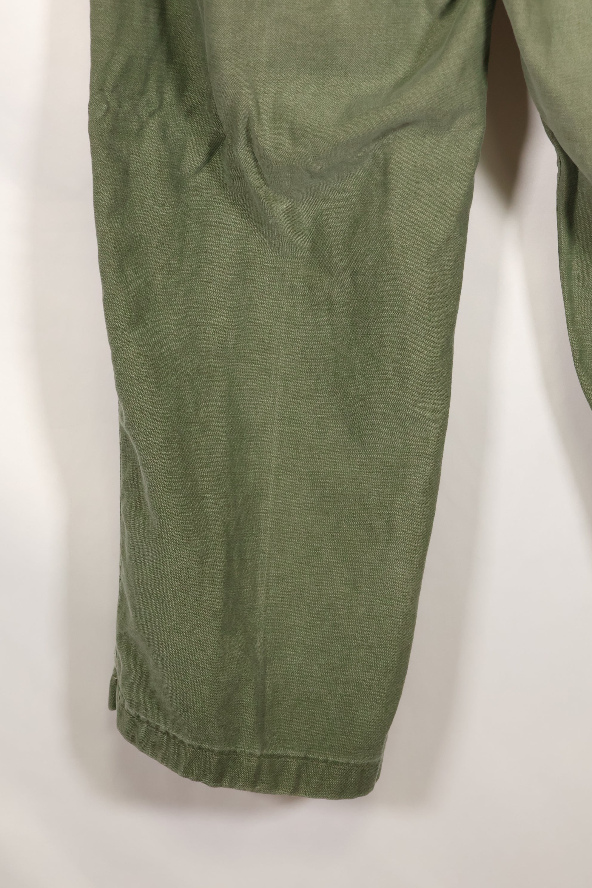 1961 contract, estimated size 36 OG-107 utility pants, baker pants, used.