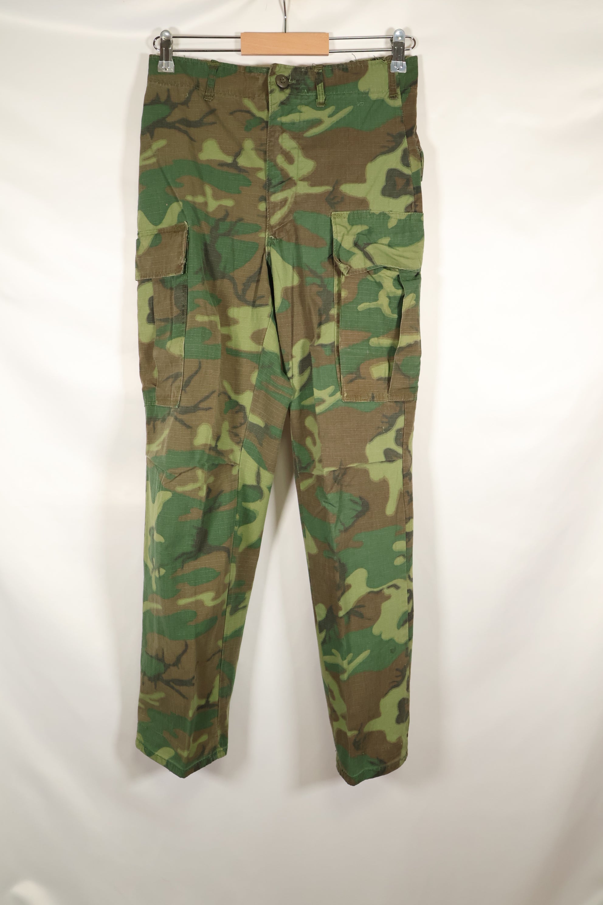 1968 contract missing size tag Ripstop ERDL camouflage Fatigue pants, used.