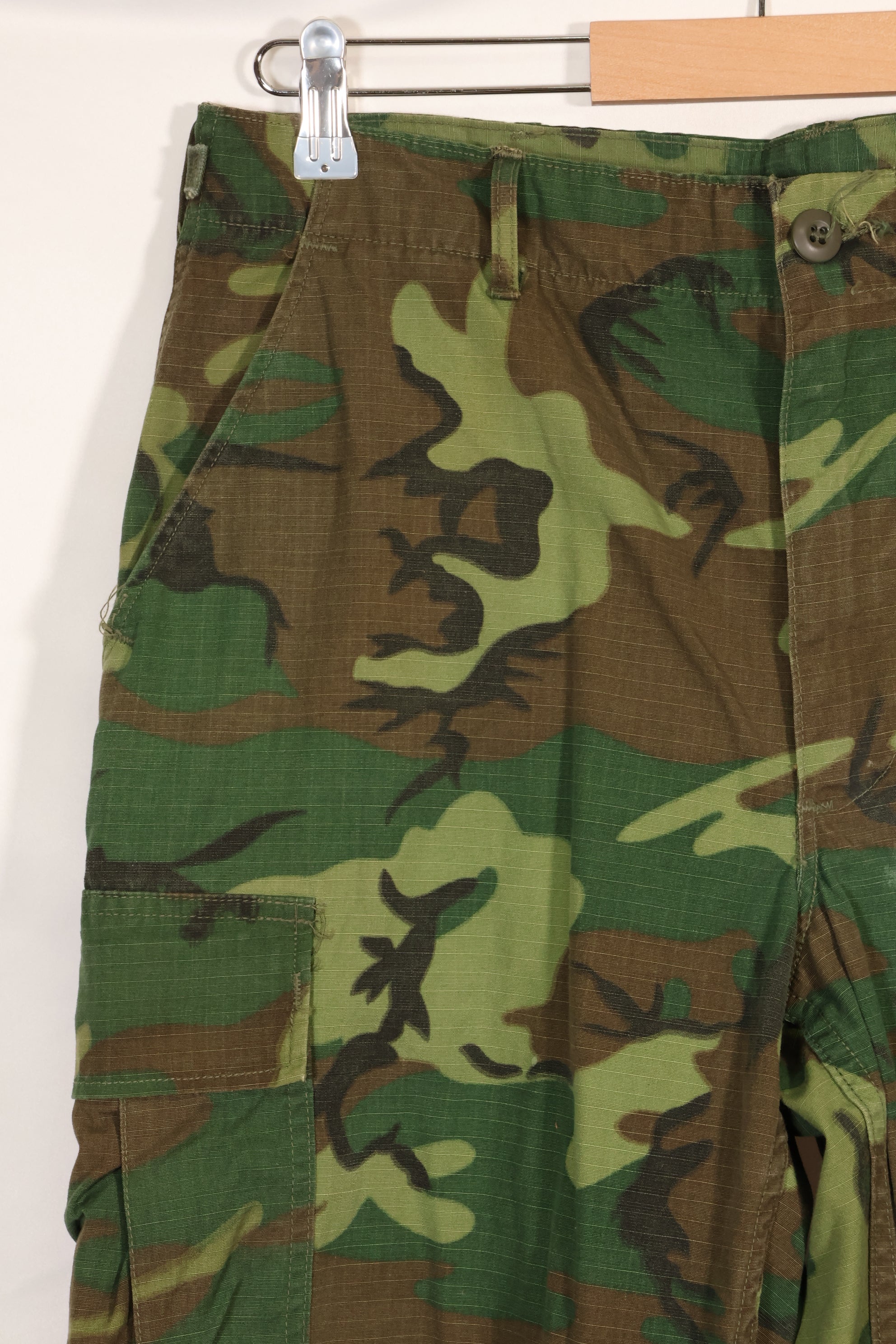 1969 Contract M-L Ripstop Fabric ERDL Leaf Camouflage Pants Used