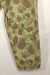 1940's P-44 frogskin camouflage pants USMC, faded, scratched, used.