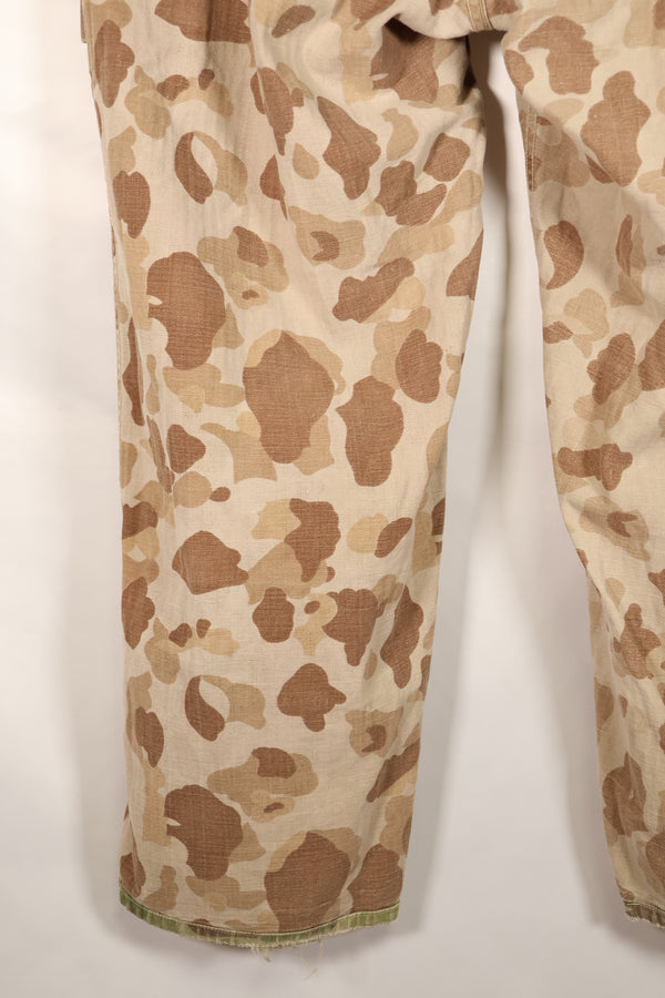 1940's P-44 frogskin camouflage pants USMC, faded, scratched, used.