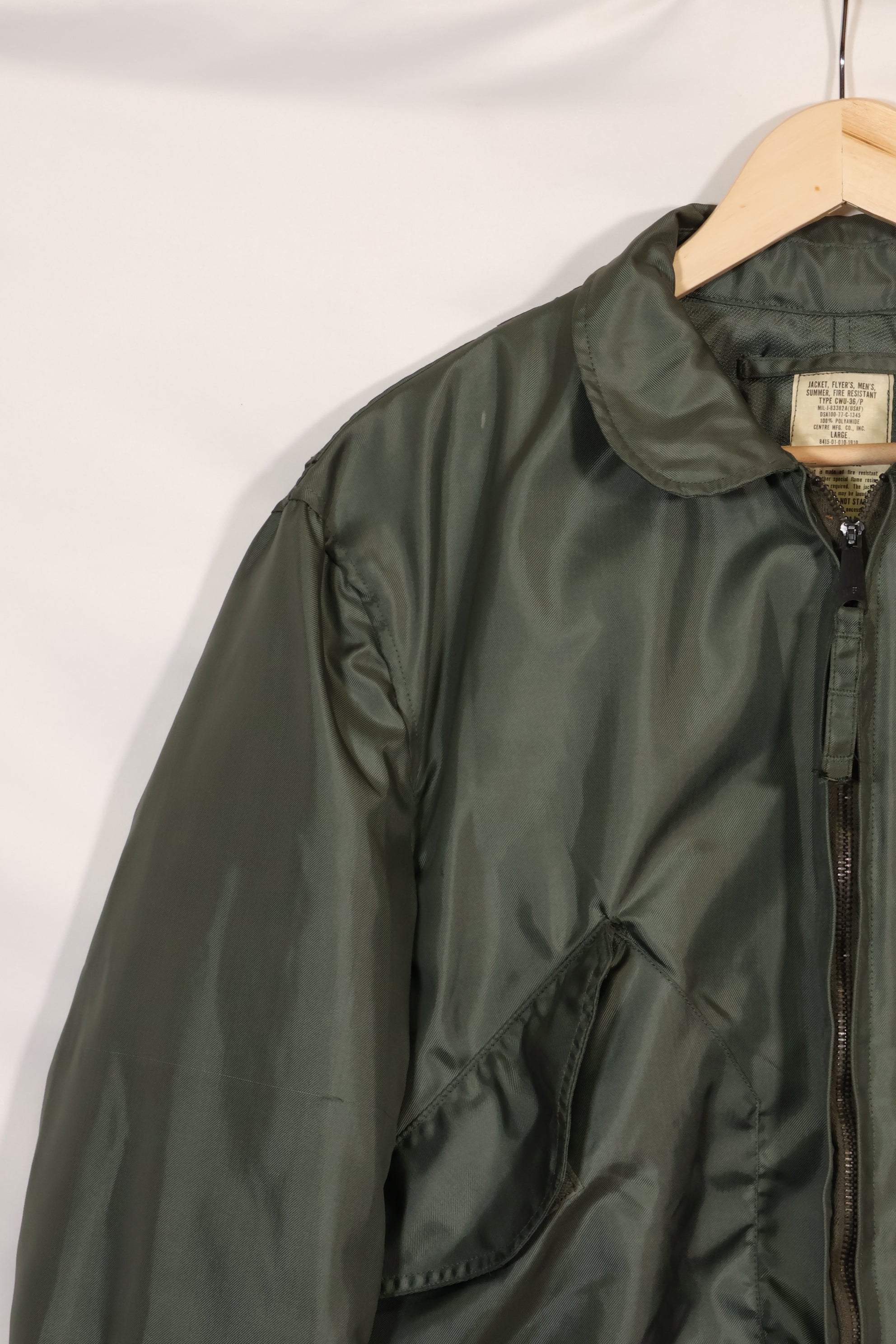 1977 LARGE Deadstock U.S. Navy CWU-36P Flight Jacket