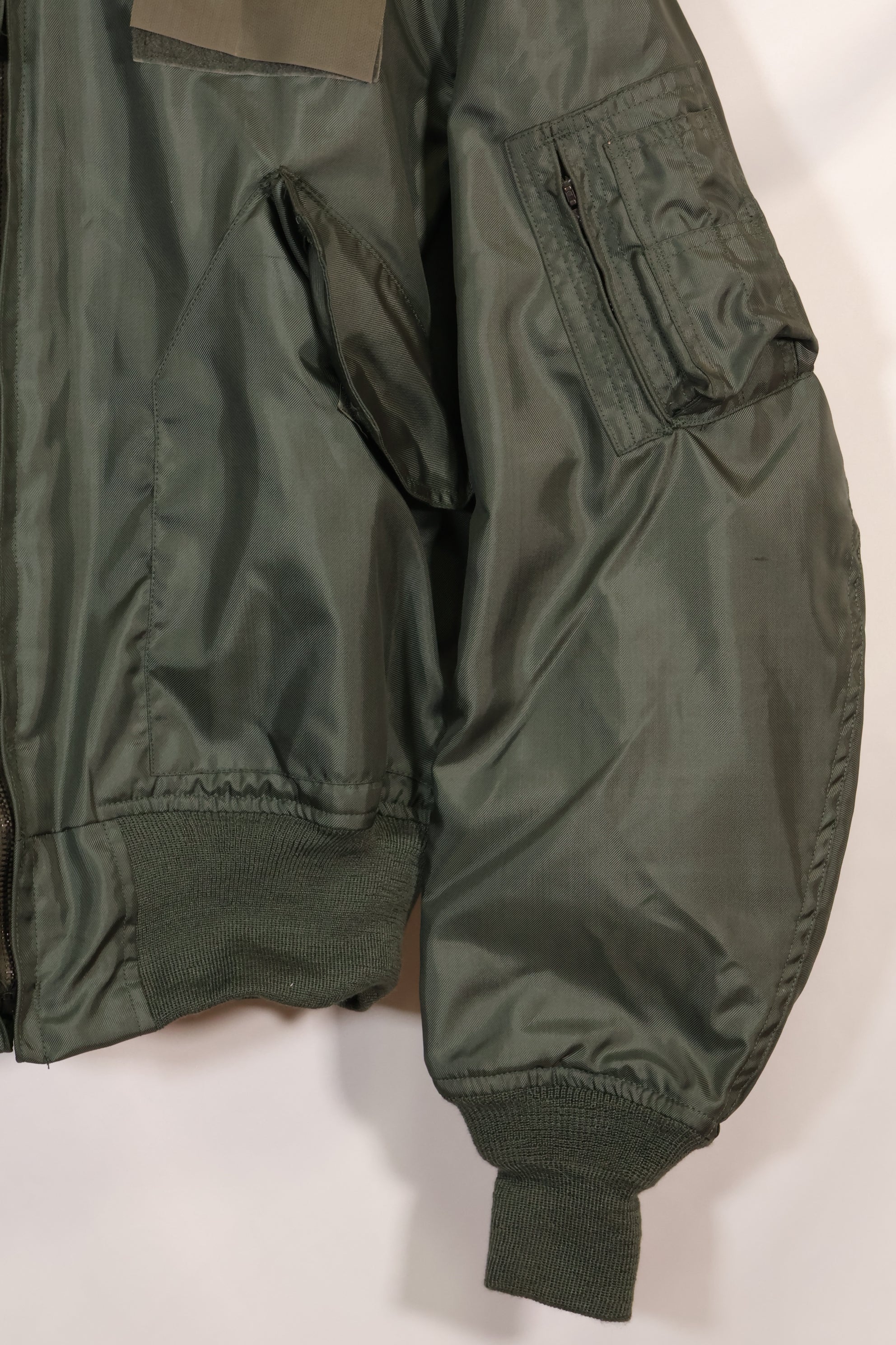 1977 LARGE Deadstock U.S. Navy CWU-36P Flight Jacket