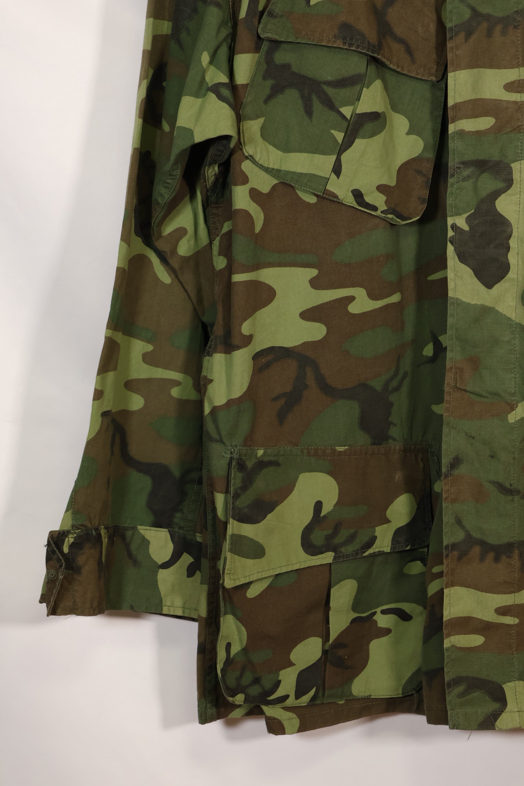 Circa 1967 L-R Non Ripstop Early Print ERDL Fatigue Jacket Used