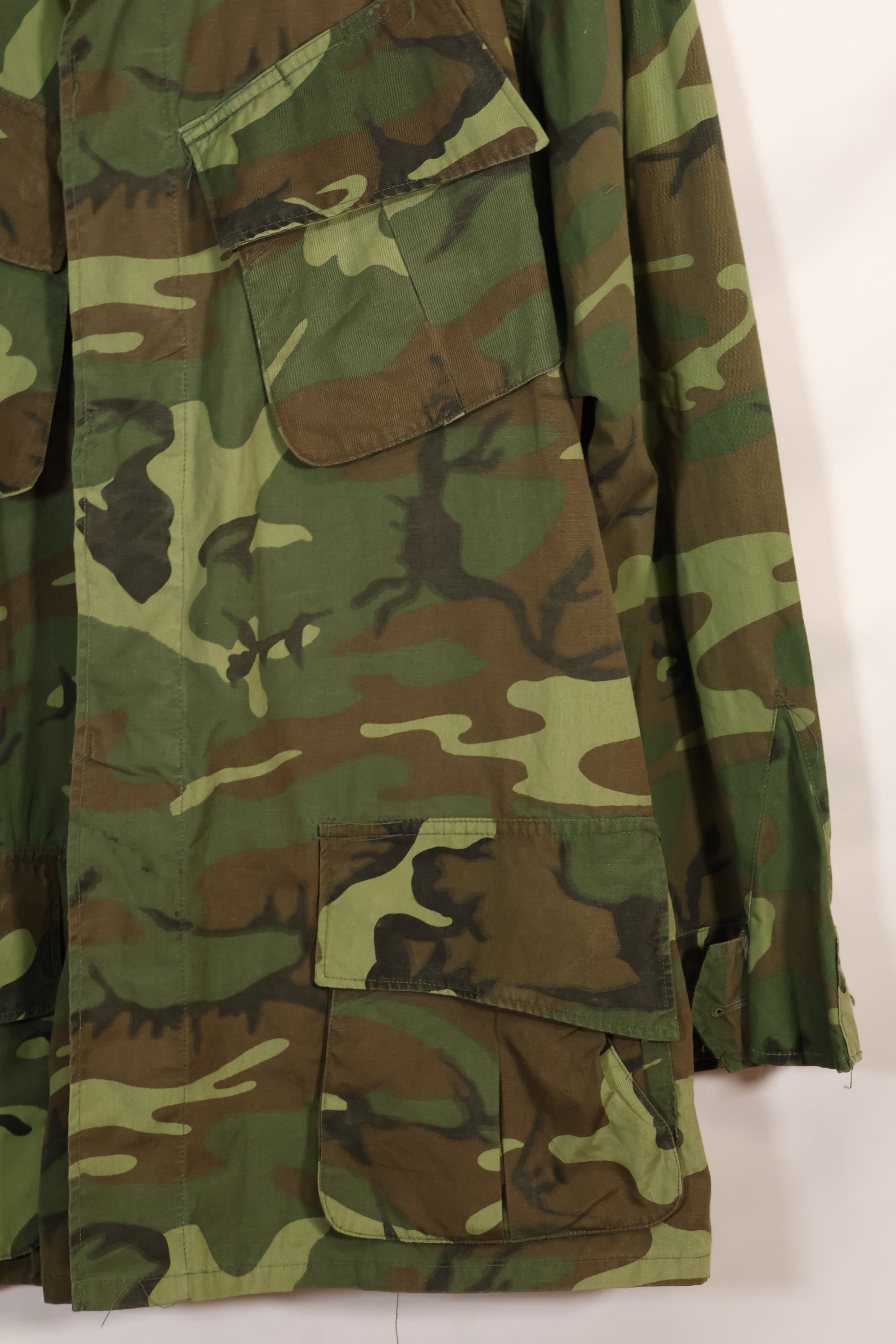 Circa 1967 L-R Non Ripstop Early Print ERDL Fatigue Jacket Used