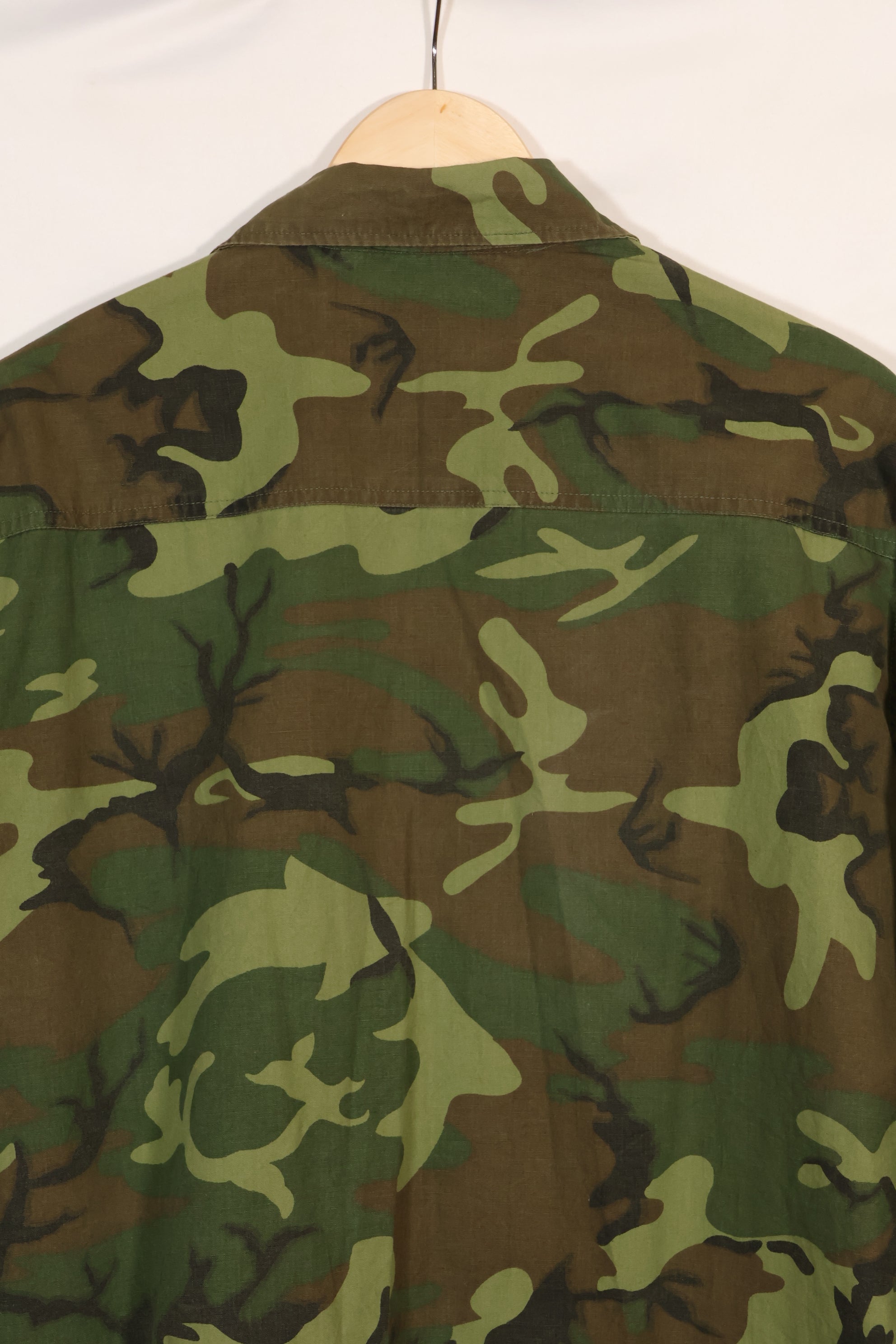 Circa 1967 L-R Non Ripstop Early Print ERDL Fatigue Jacket Used