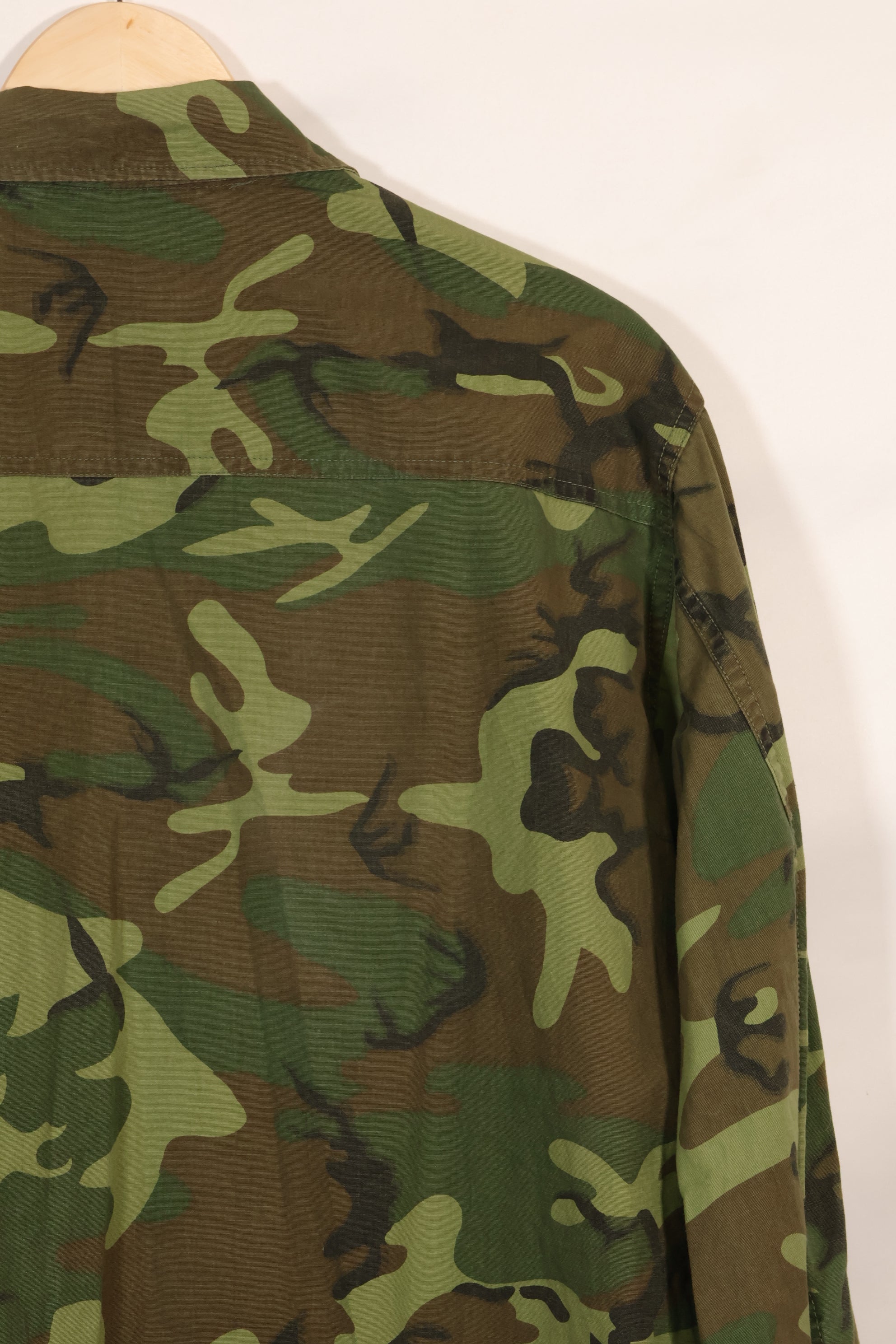 Circa 1967 L-R Non Ripstop Early Print ERDL Fatigue Jacket Used