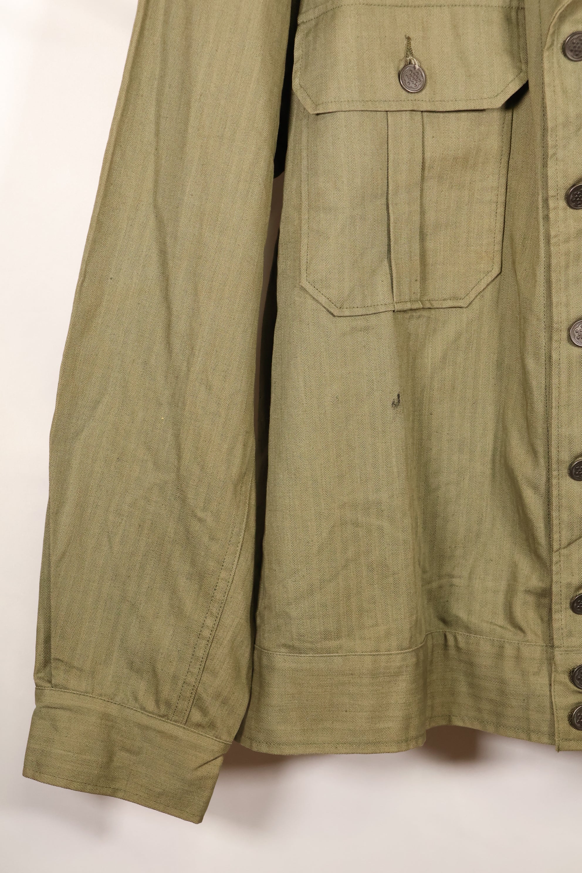1940s 44R U.S. Army M-41 HBT utility jacket, almost unused.