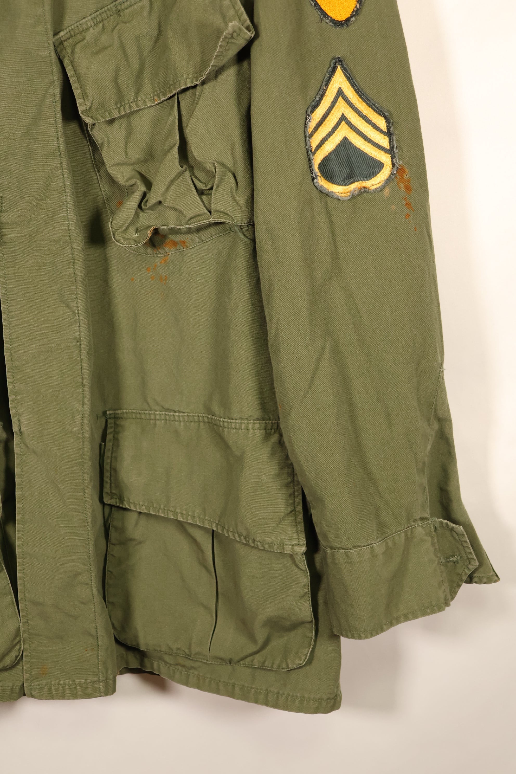 Contract item from around 1967—M-S 3rd Model Jungle Fatigue Jacket with patch (added later)—Used