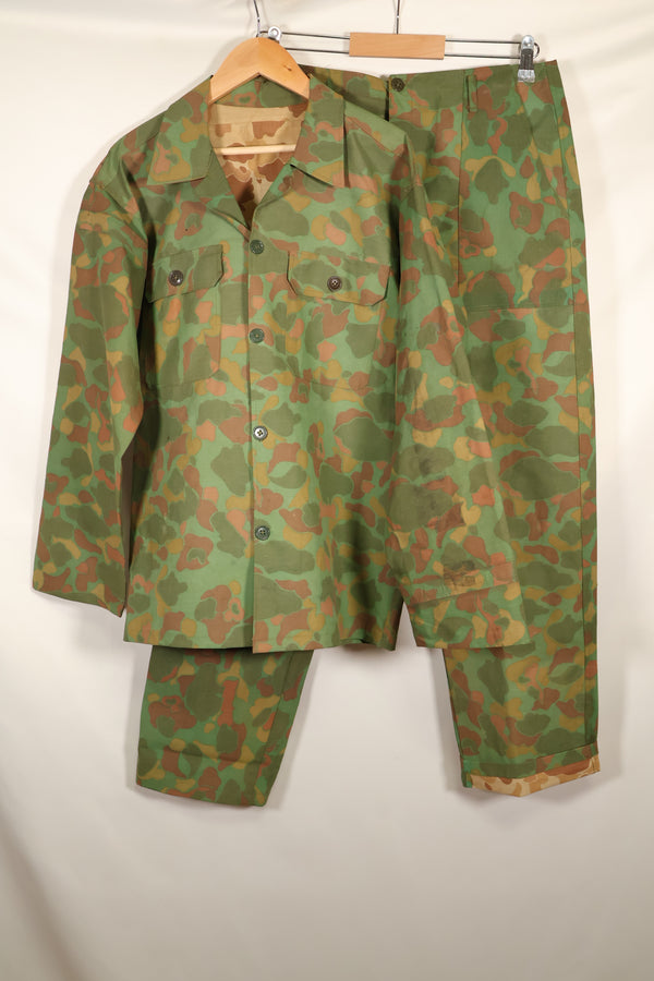 1960's Privately Sourced U.S. Marine Corps Frogskin Poncho Shirt and Pants Set Made in South Vietnam