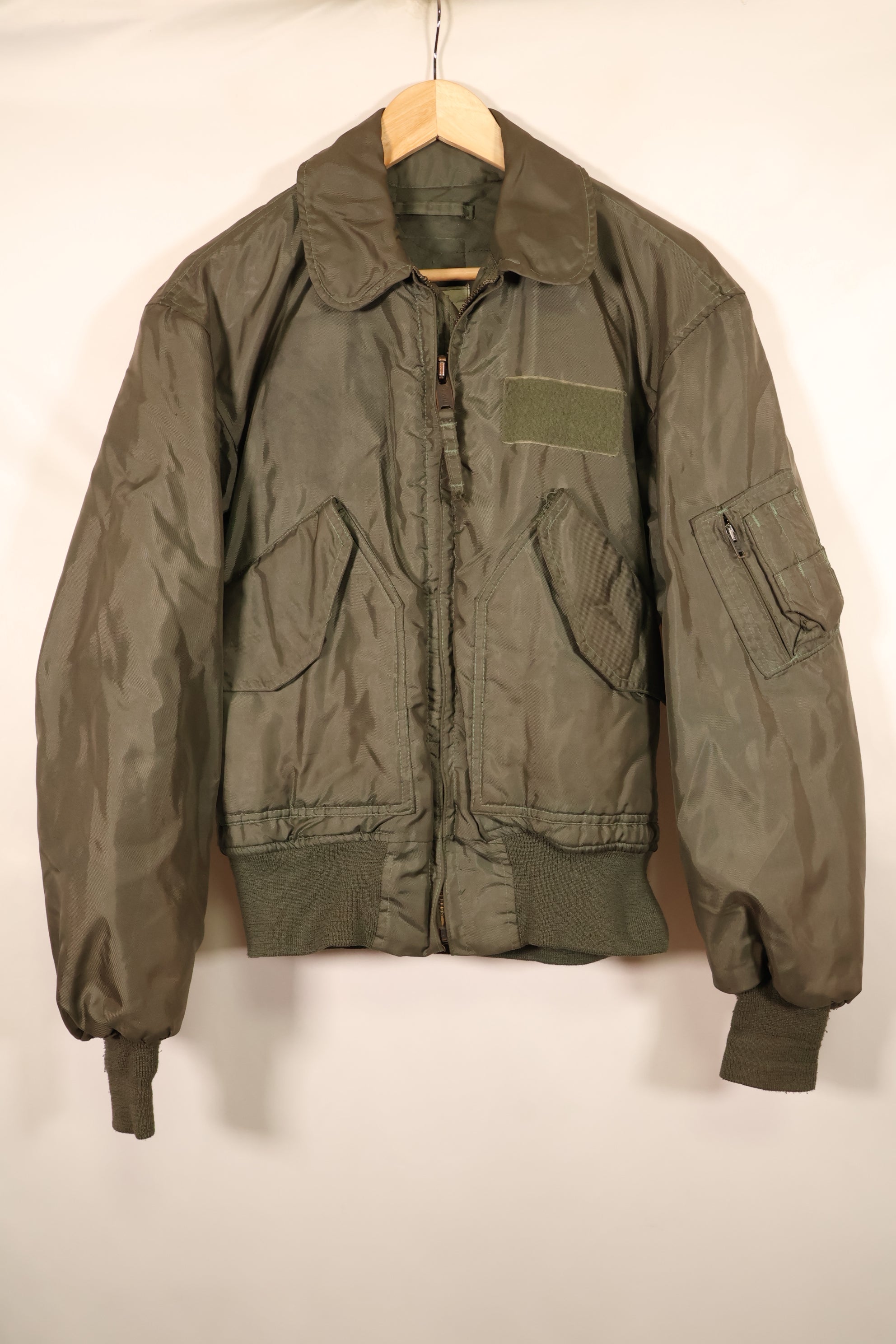 Estimated late 1980s; S–M; U.S. Navy; CWU-45P; Intermediate Flight Jacket; Used
