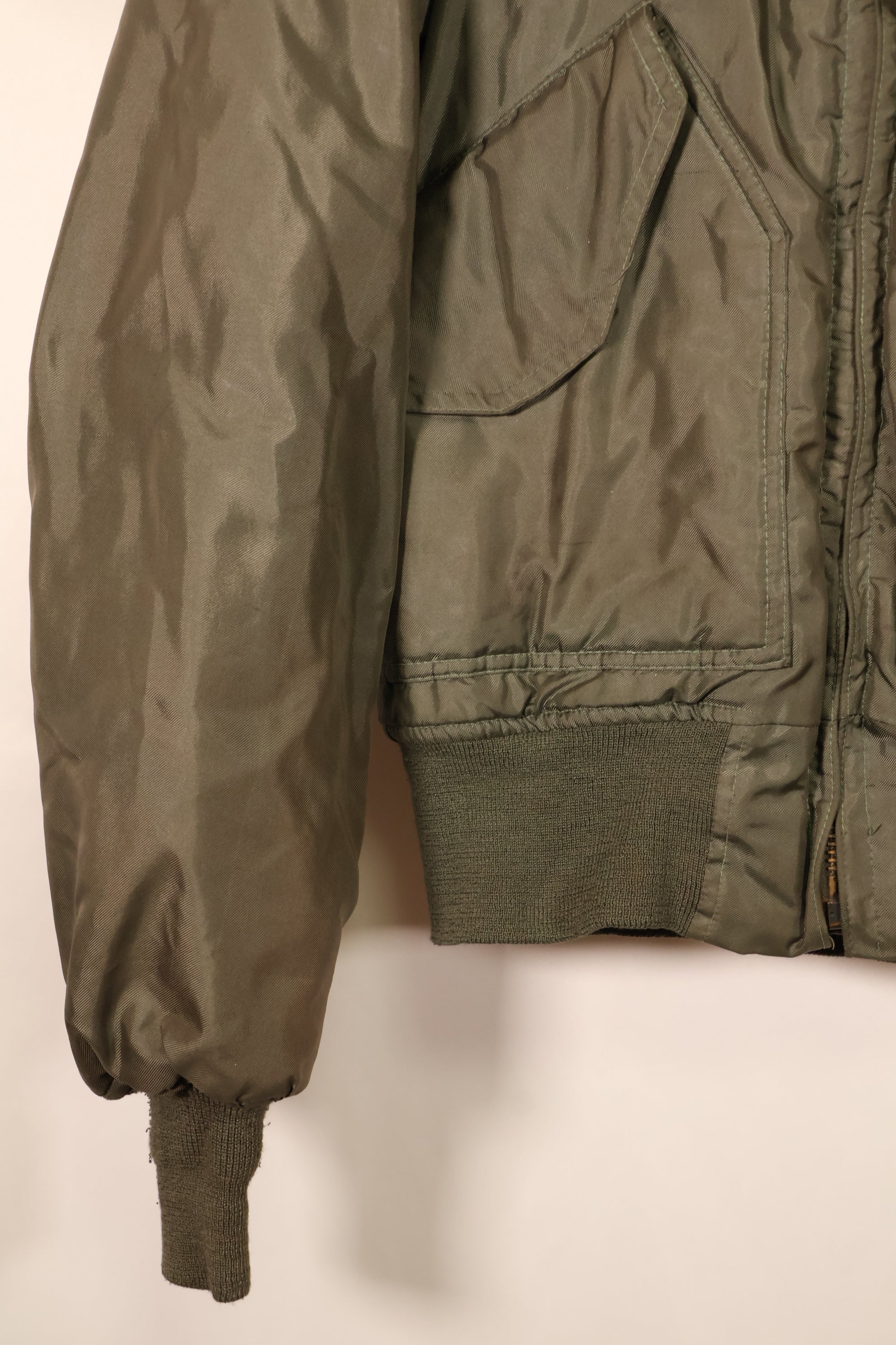 Estimated late 1980s; S–M; U.S. Navy; CWU-45P; Intermediate Flight Jacket; Used