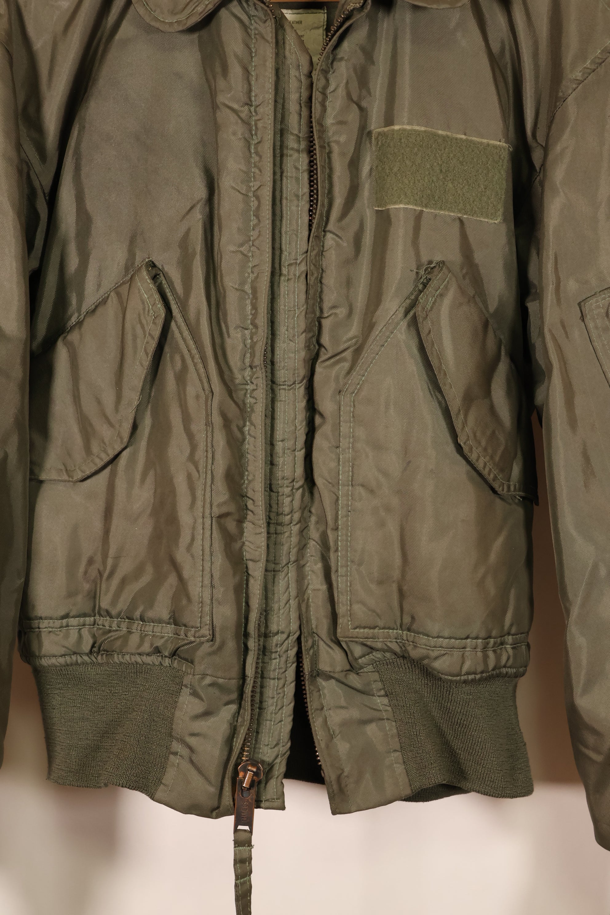 Estimated late 1980s; S–M; U.S. Navy; CWU-45P; Intermediate Flight Jacket; Used
