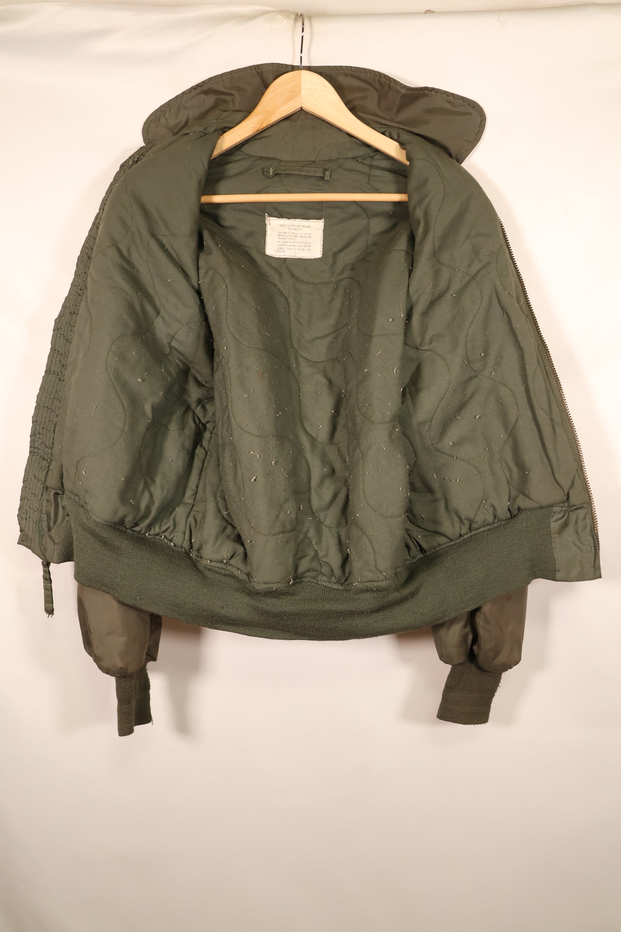 Estimated late 1980s; S–M; U.S. Navy; CWU-45P; Intermediate Flight Jacket; Used
