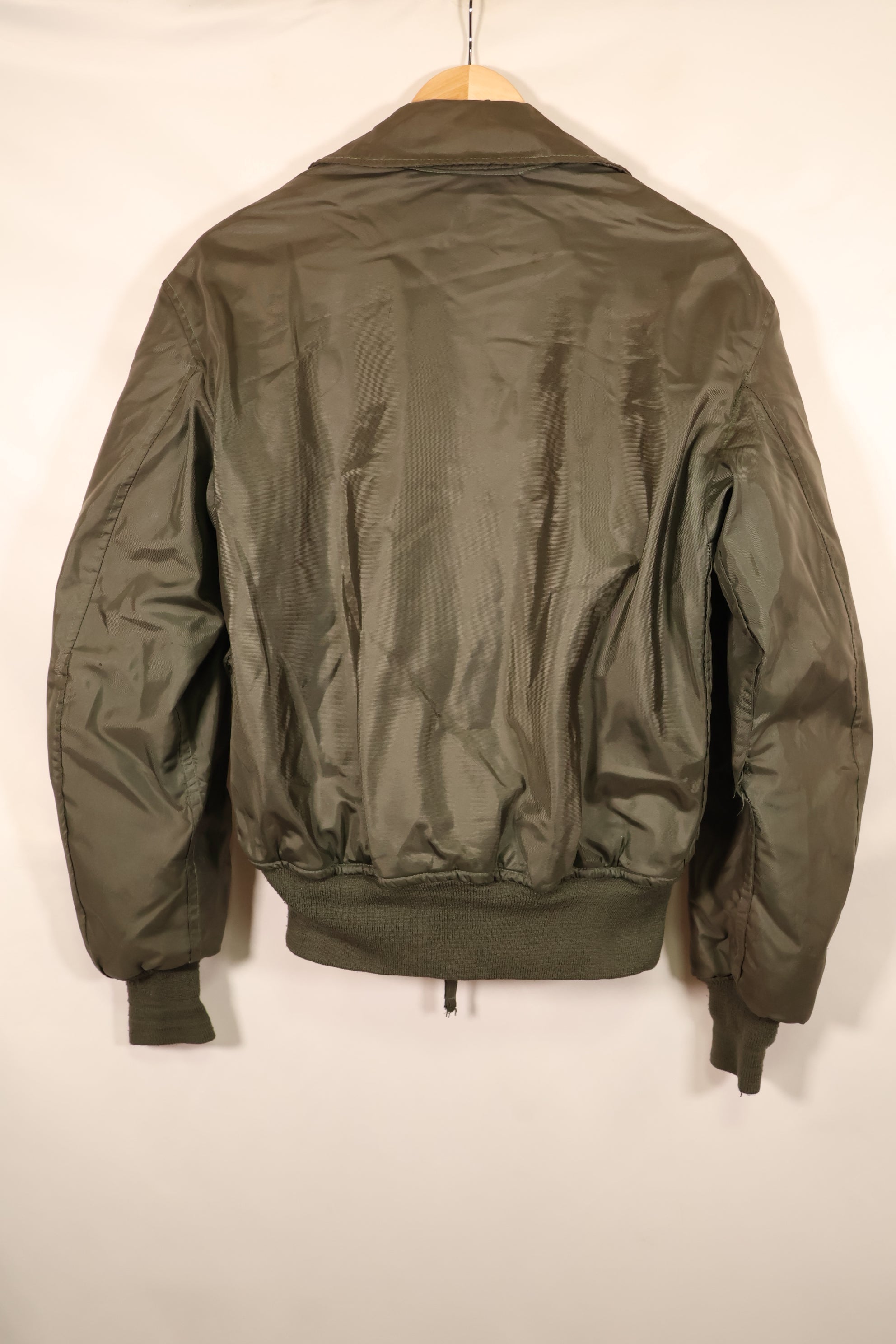 Estimated late 1980s; S–M; U.S. Navy; CWU-45P; Intermediate Flight Jacket; Used