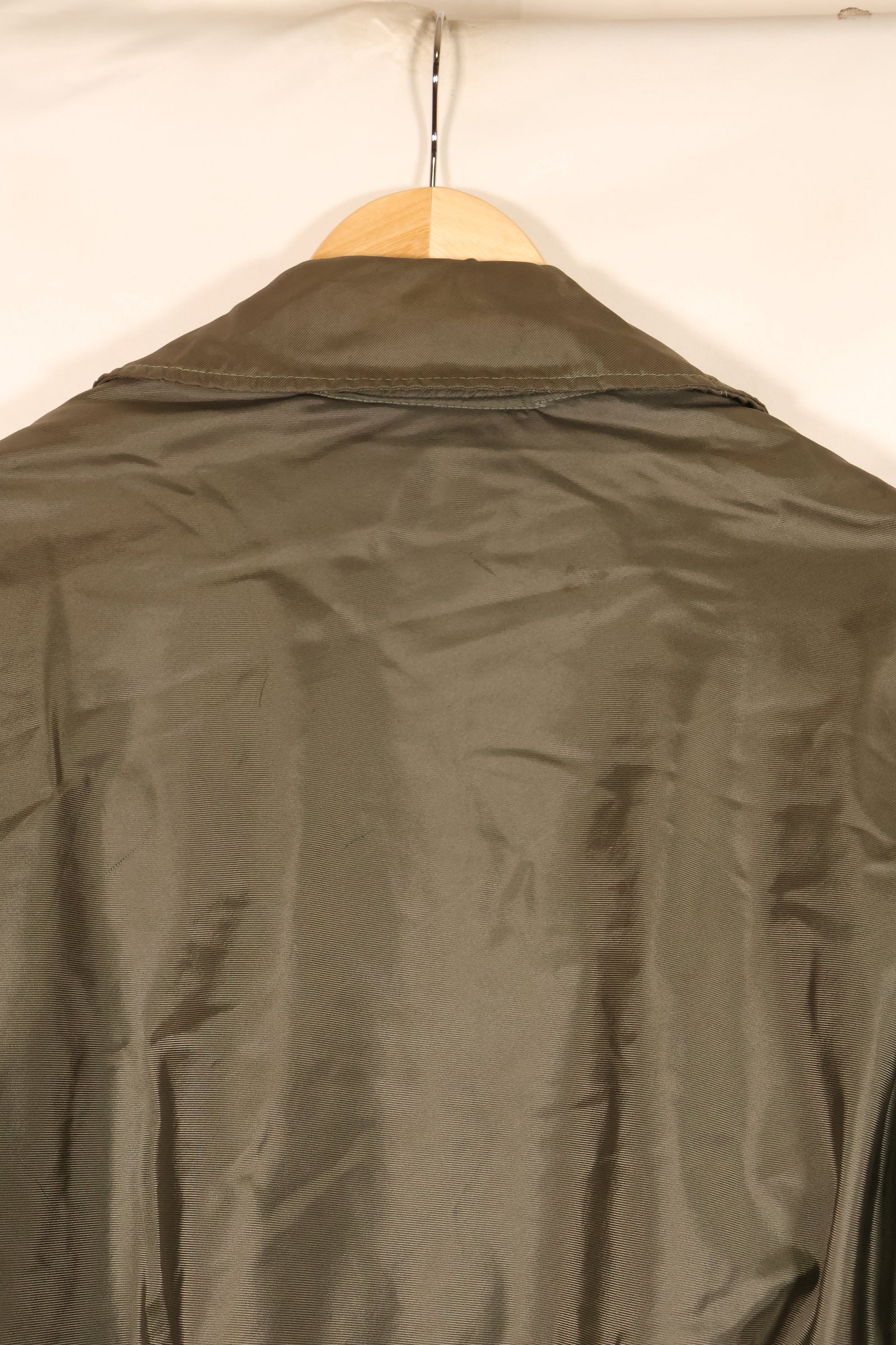 Estimated late 1980s; S–M; U.S. Navy; CWU-45P; Intermediate Flight Jacket; Used