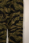 Real deadstock Okinawa Tiger Tiger Stripe Pants US-L in mint condition