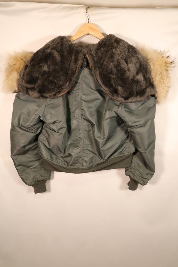 Mid-1950s, MEDIUM, U.S. Air Force (USAF), N2-B Flight Jacket, Used