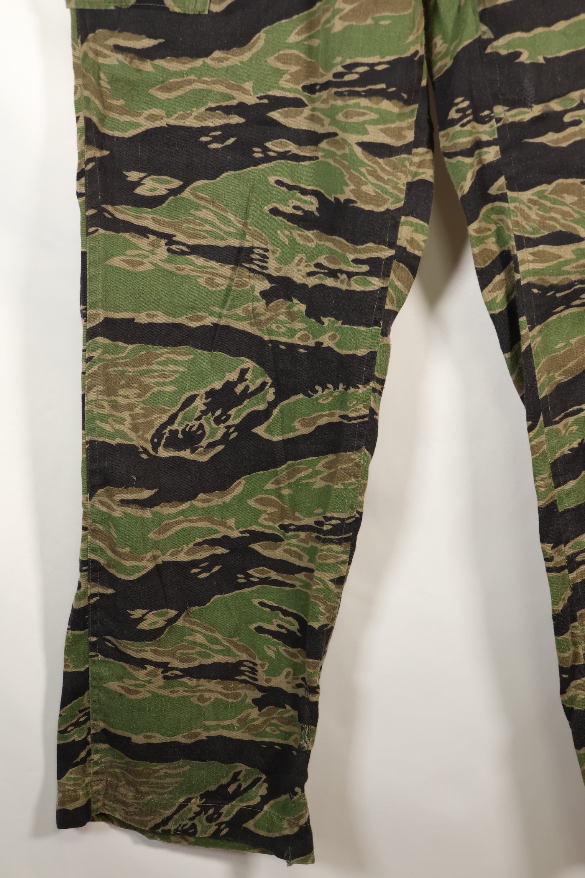 Late 1960s-70s Taylor Late War Tiger Stripe Large Pants Used