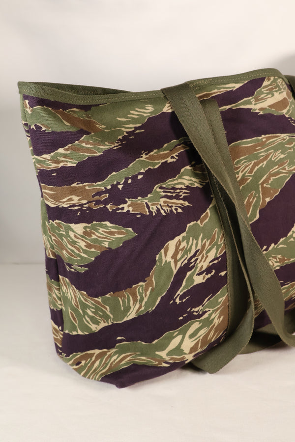 MILITARIA 1911 xSignal Depot collaboration Okinawa Tiger Tiger Stripe Tote Bag