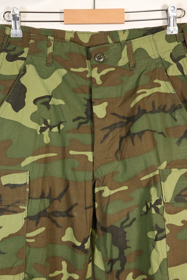 Circa 1966-67 S-R US Army ERDL Camouflage Leaf Camouflage Jungle Fatigue Pants Used 