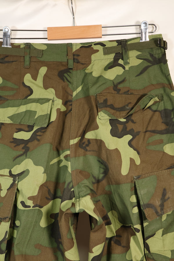 Circa 1966-67 S-R US Army ERDL Camouflage Leaf Camouflage Jungle Fatigue Pants Used 