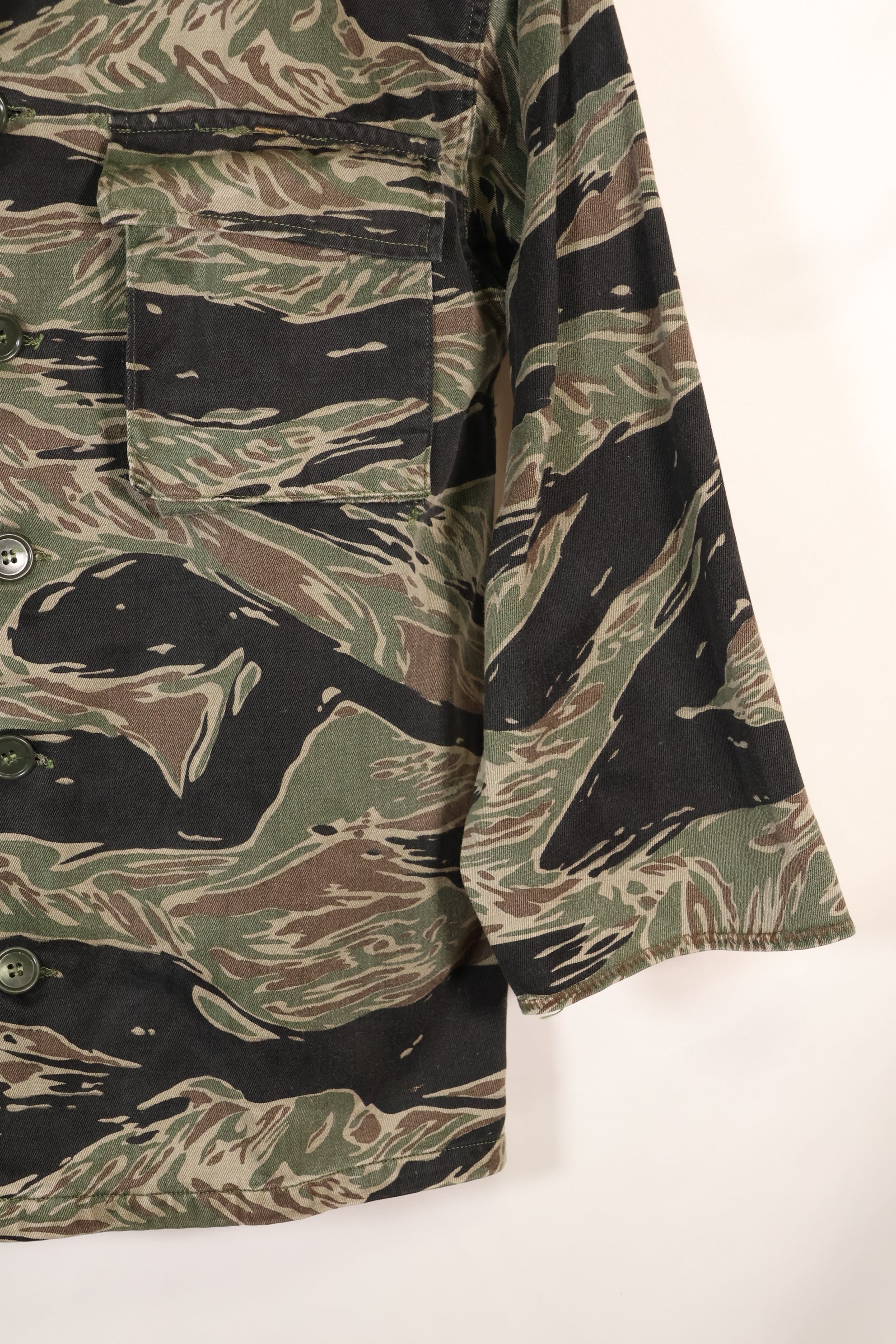 1960s Japanese Silver Tiger Asian Cut shirt, tiger stripe, used, no cuffs.