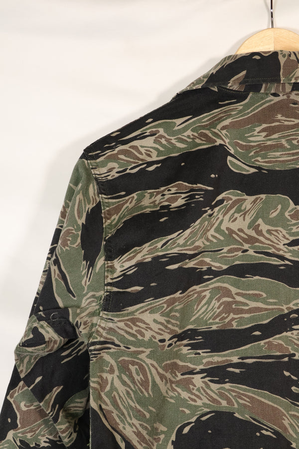 1960s Japanese Silver Tiger Asian Cut shirt, tiger stripe, used, no cuffs.