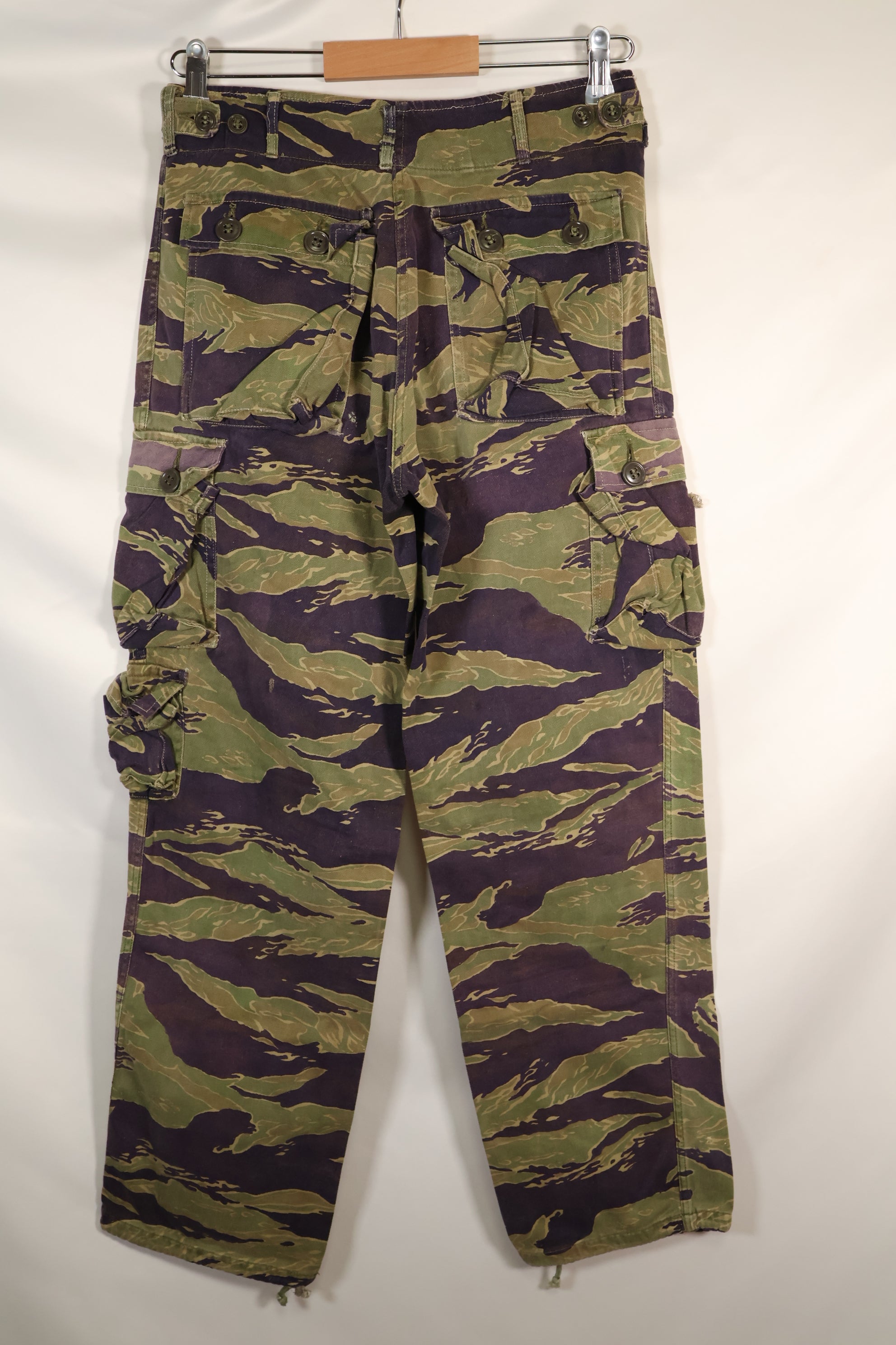 Late 1960s Gold Tiger Derivative Pattern Classic Pattern Tiger Stripe Pants Used