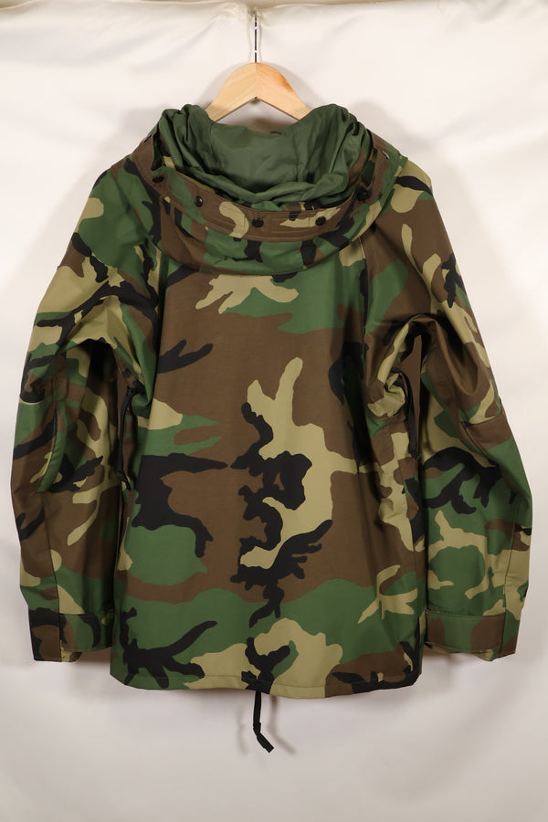2004  X-S-S U.S. Army Woodland Camouflage ECWCS Gen1 Gore-Tex Late Model Used