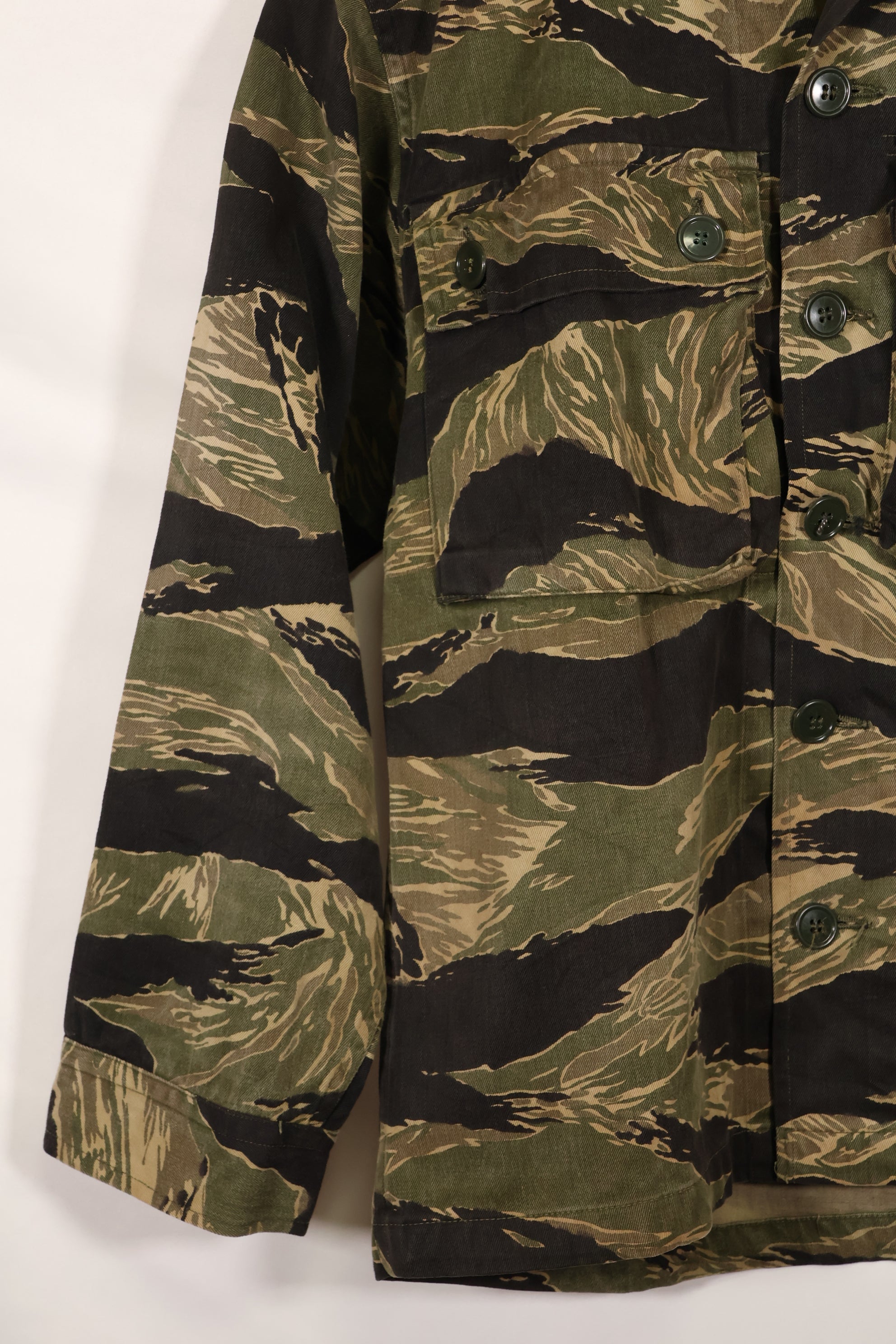 Real US-S Okinawa Tiger Tiger Stripe US Cut Shirt Japanese Mainland Sewing Used