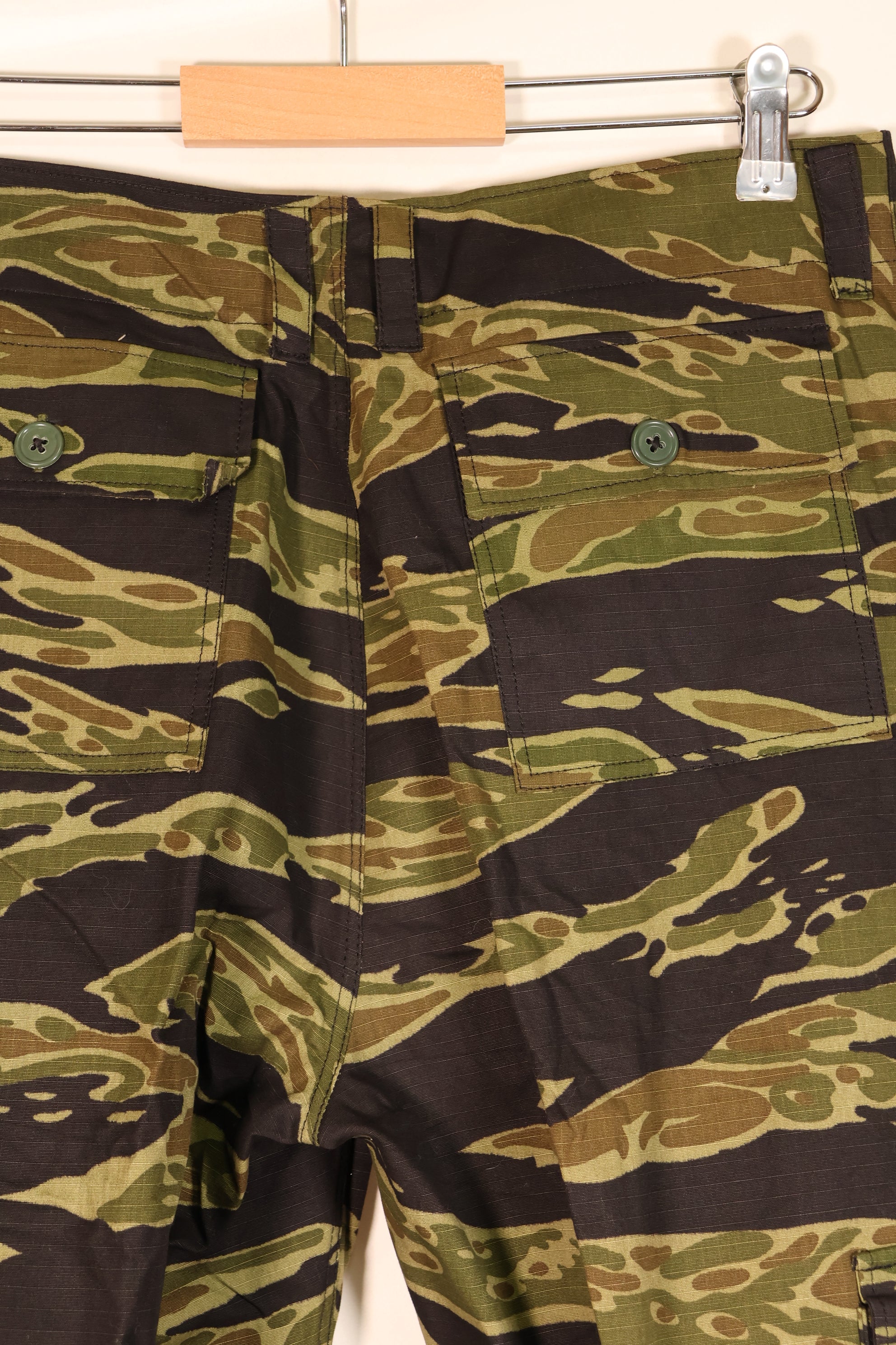 Early 1970s | Size S–M | VNMC | 5th Pattern | Tiger Stripe | Ripstop Fabric | Pants | Virtually Unused