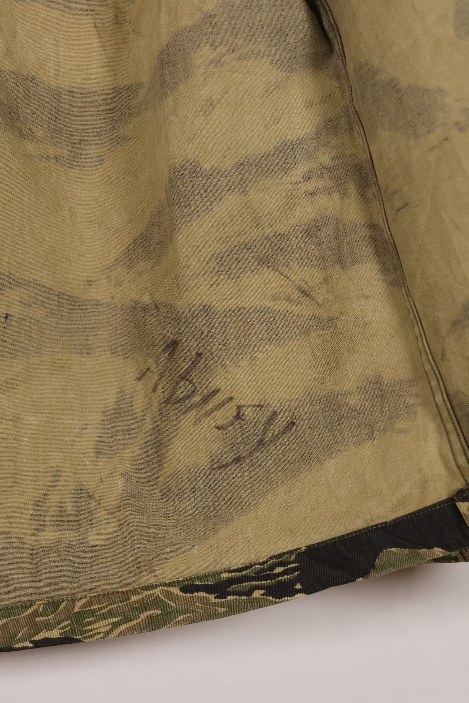 Real US-S Okinawa Tiger Tiger Stripe US Cut Shirt Japanese Mainland Sewing Used