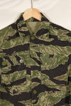 Mid-1960s US Cut Okinawa Tiger Lime Green Color Tiger Stripe Shirt Used