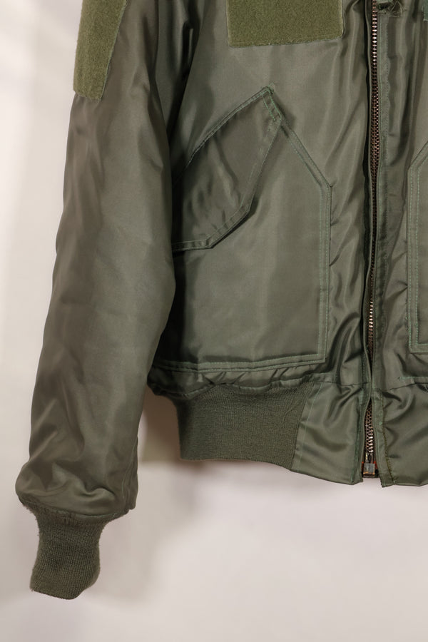 1998 Contract MEDIUM US Navy CWU-45P Flight Jacket, used, good condition.