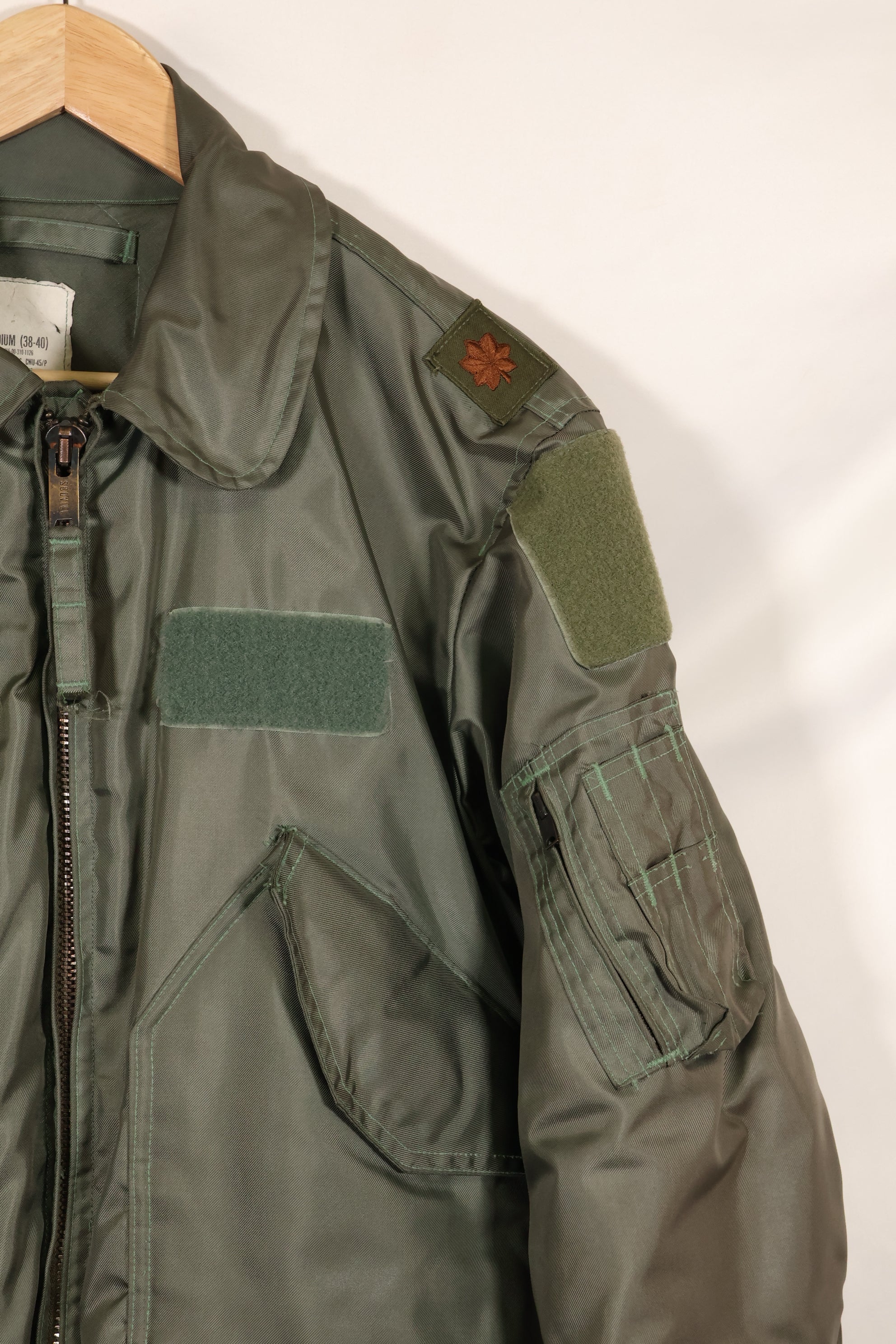 1998 Contract MEDIUM US Navy CWU-45P Flight Jacket, used, good condition.