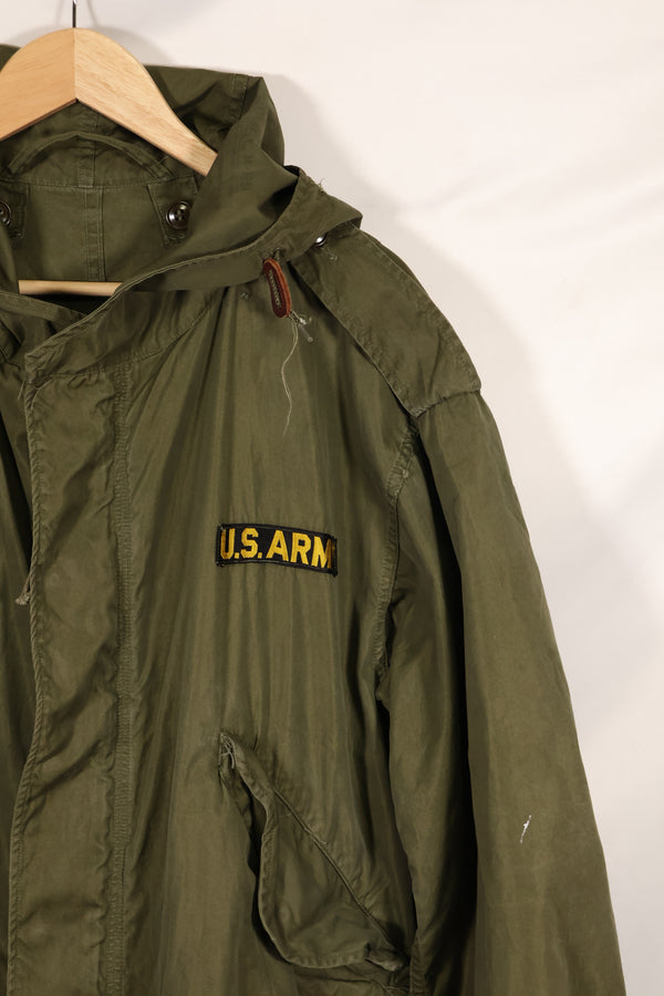 Early 1950s MEDIUM US Army M51 Field Parka, shell only, used.