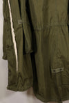 Early 1950s MEDIUM US Army M51 Field Parka, shell only, used.