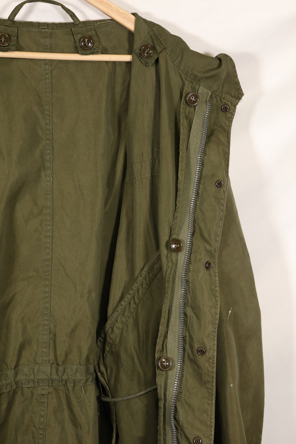 Early 1950s MEDIUM US Army M51 Field Parka, shell only, used.