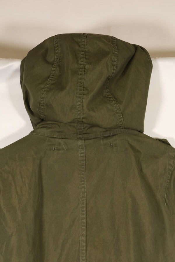 Early 1950s MEDIUM US Army M51 Field Parka, shell only, used.